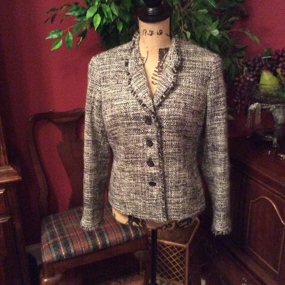 Black/white blazer - Picture 2 of 5